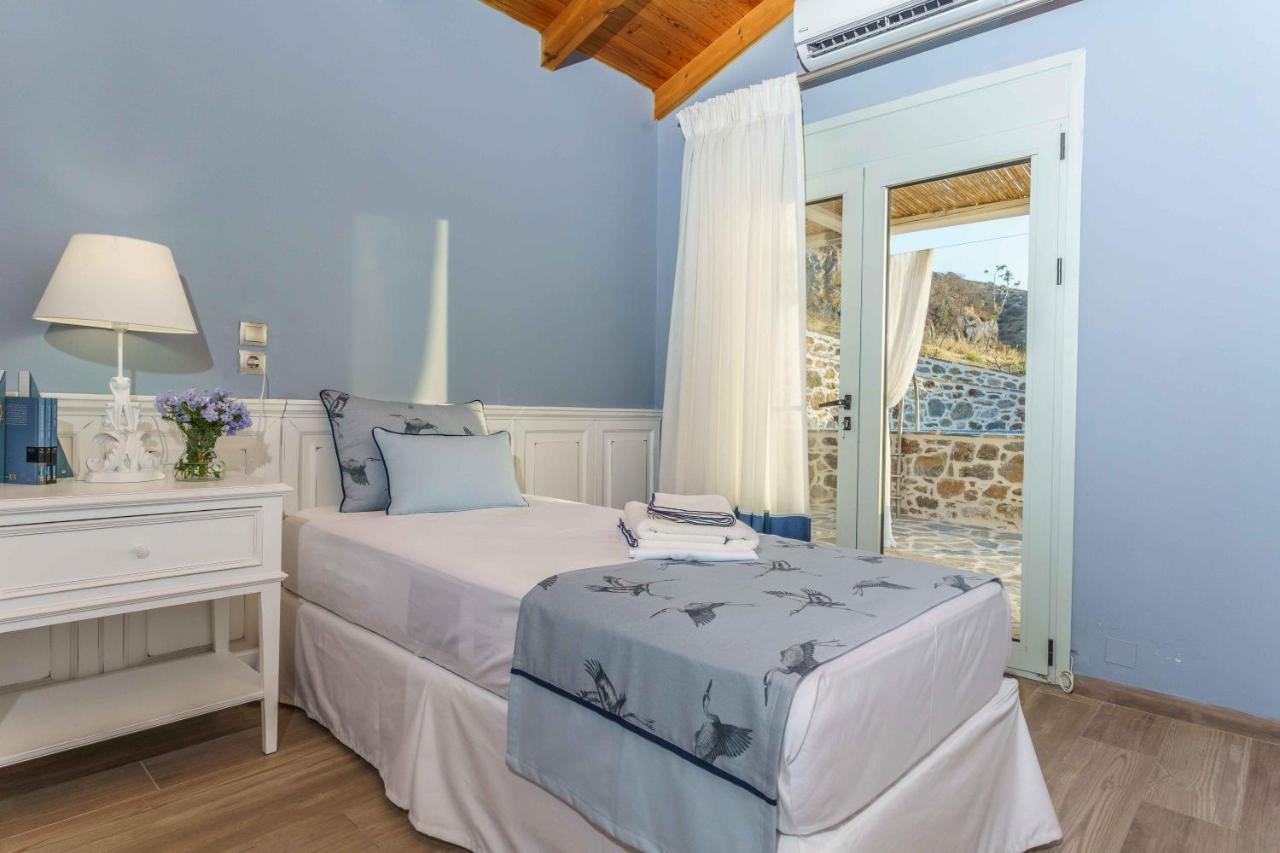 Villa Simantiri Pombia Kültér fotó