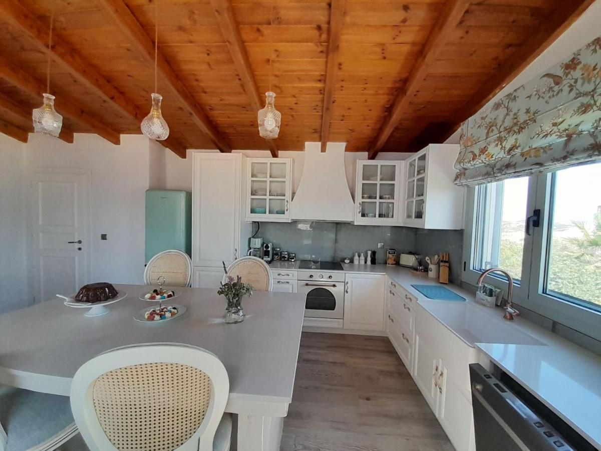 Villa Simantiri Pombia Kültér fotó